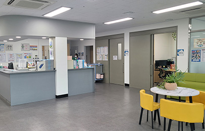 병동 로비 + 간호스테이션